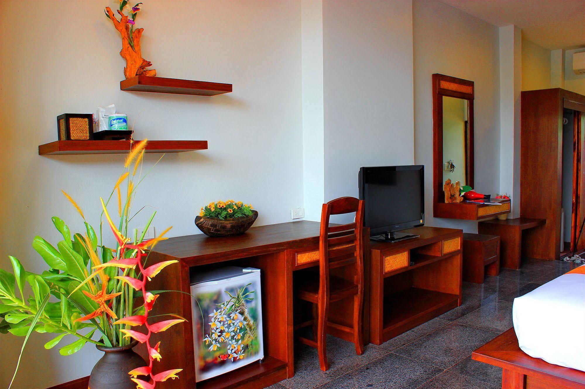 Peace Paradise Beach Koh Lanta Exterior photo